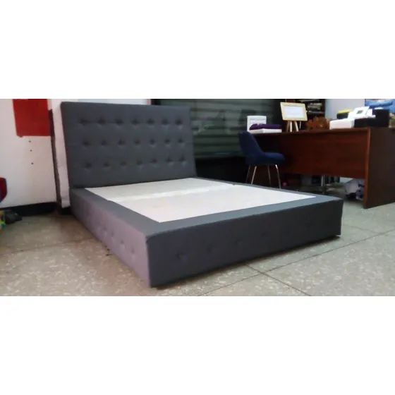 Copete Y Boxspring Matrimonial Capitoneado Con Botones 