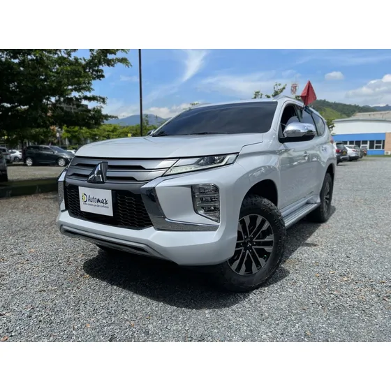 Mitsubishi Montero 3.0 215 Hp