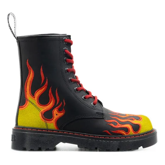 Bota Offlander Negras Con Flamas Bordadas Piel Genuina