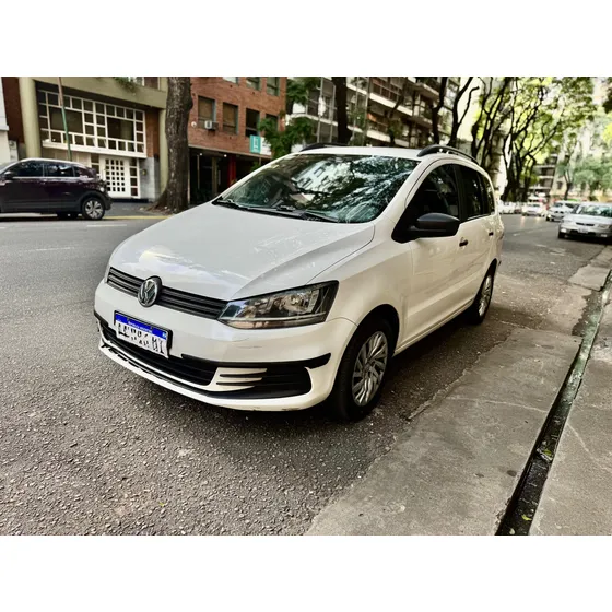 Volkswagen Suran 1.6 Comfortline 101cv