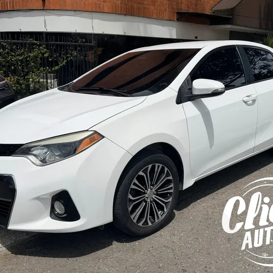Toyota Corolla 2015 1.8 S