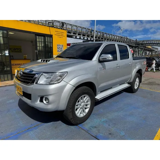 Toyota Hilux Vigo Srv 3.0 4x4 Automatica Diesel