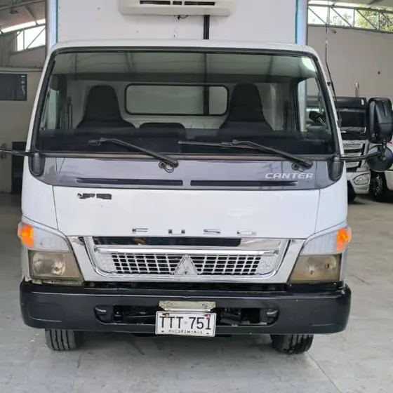 Mitsubishi Fusso 2016