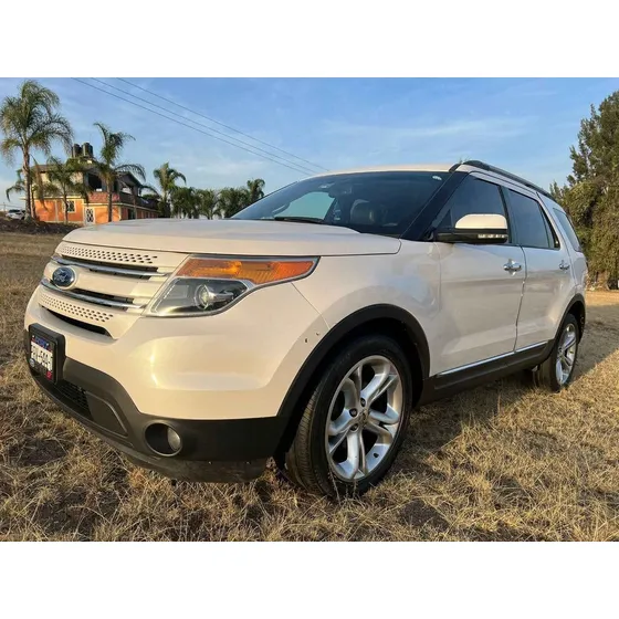 Ford Explorer Limited V6 Sync 4x2 Mt