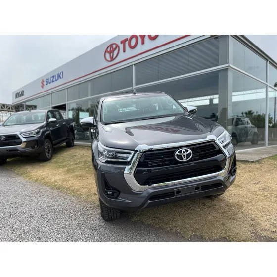 Toyota Hilux Srv 4x4 Mt 0km 2025