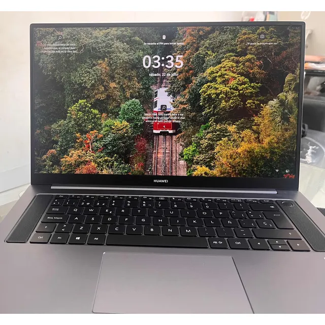 Laptop Huawei Matebook D16