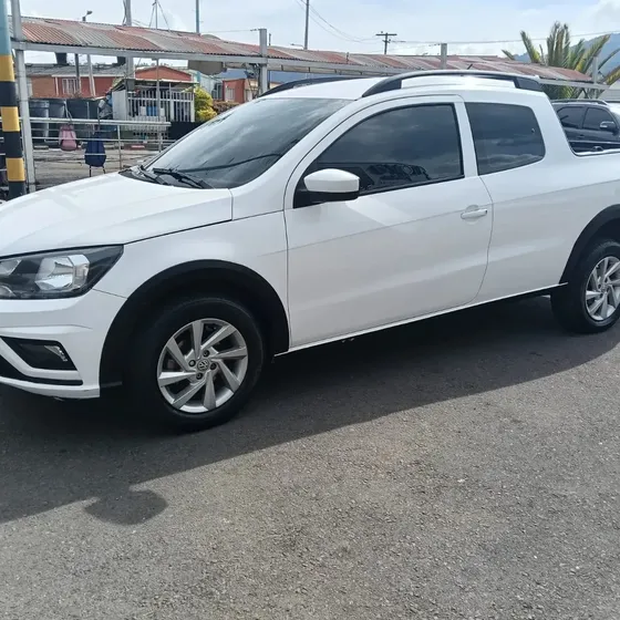 Volkswagen Saveiro 2021 Plus 1.6cc Mt Aa 4x2