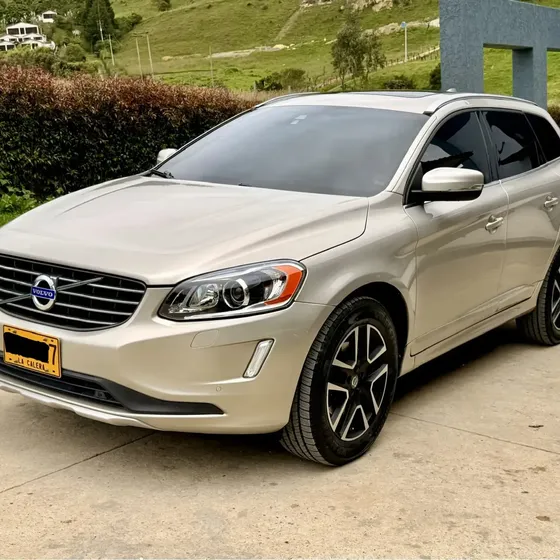 Volvo Xc60 2017 2.0 T5 Awd Summum