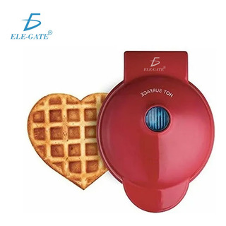 Mini Waflera Eléctrica En Forma De Corazón Wafles Antiadherente Maquina Portátil Ele-gate Color Rojo Mini Waflera Eléctrica En Forma De Corazón Wafles Antiadherente Maquina Portátil Ele-gate Color Rojo