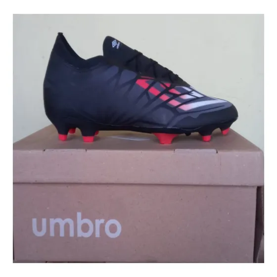 Botines De Fútbol Negro Talle 42