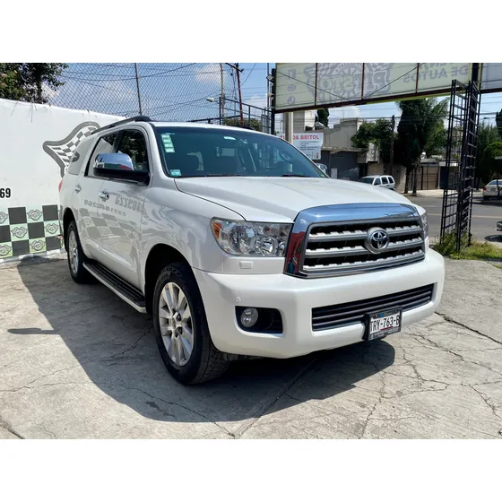 Toyota Sequoia 5.7 Platinum At