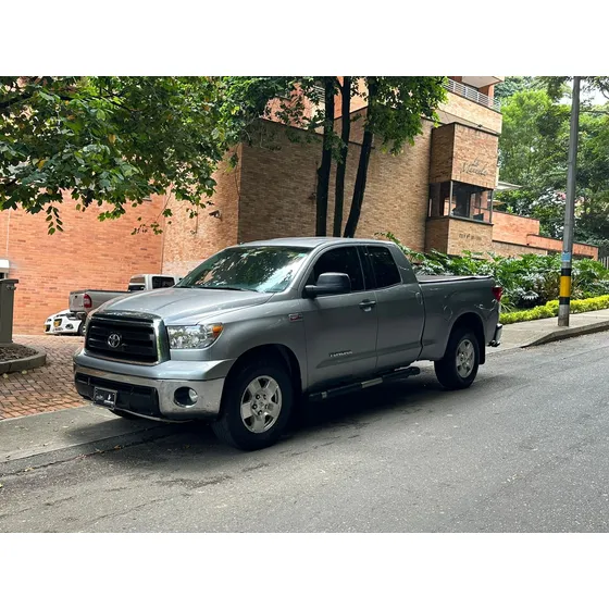 Toyota Tundra 5.7 Sr5 Double Cab