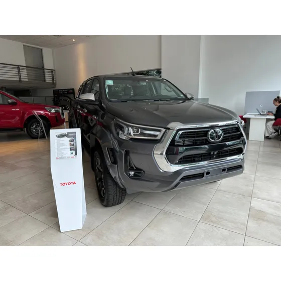 Toyota Hilux Pick-up 2.8 Cd Srx 204cv 4x4 At