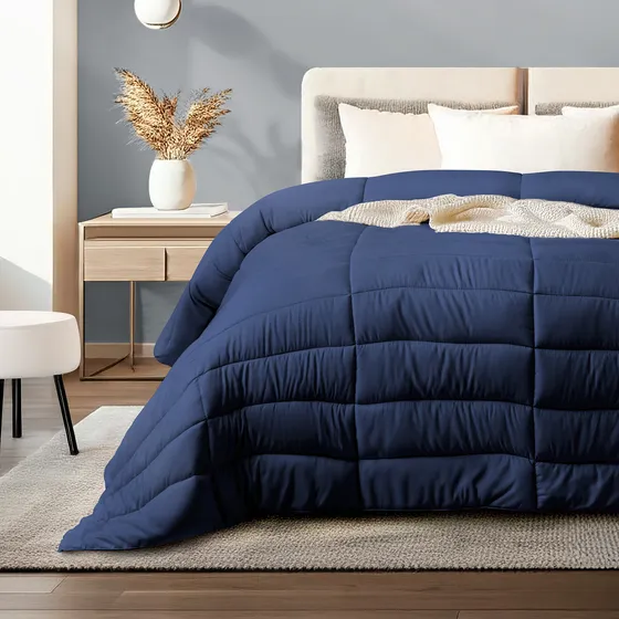 Edredón Matrimonial Acolchado Dreamlab Para Toda Estación. Tela Suave. Hipoalergénico. Lavado A Máquina. Usar Como Edredón O Con Funda Duvet. 1 Pieza, Liso Azul Marino