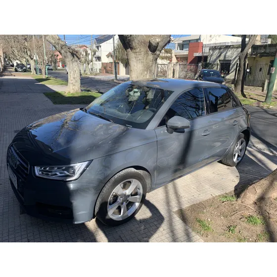 Audi A1 1.4 Tfsi Stronic 125cv