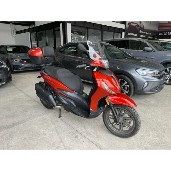 Piaggio Beverly S 400