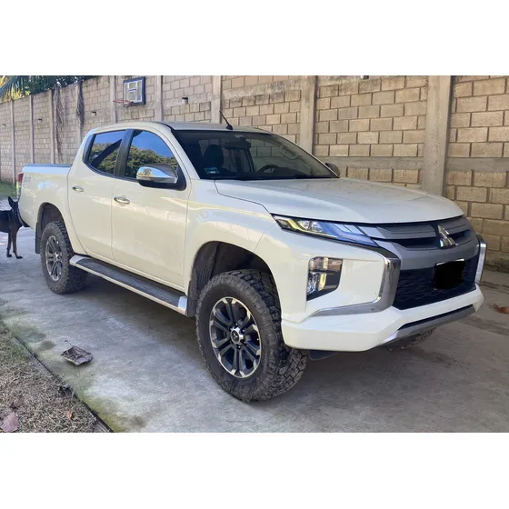 Mitsubishi L200 2.5 Di-d Cabina Doble 4x4 At