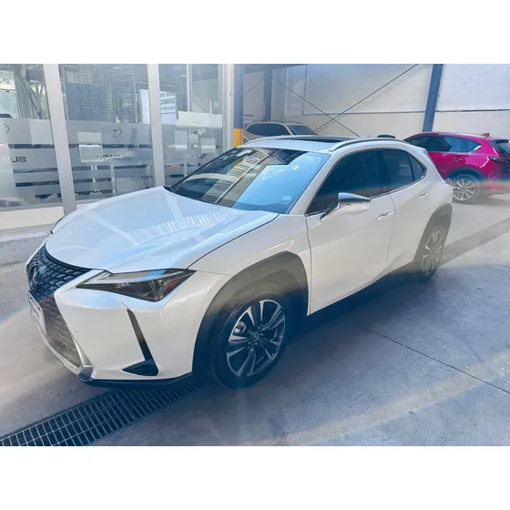 Lexus Ux 5p 300h Hev L4/2.0 Aut