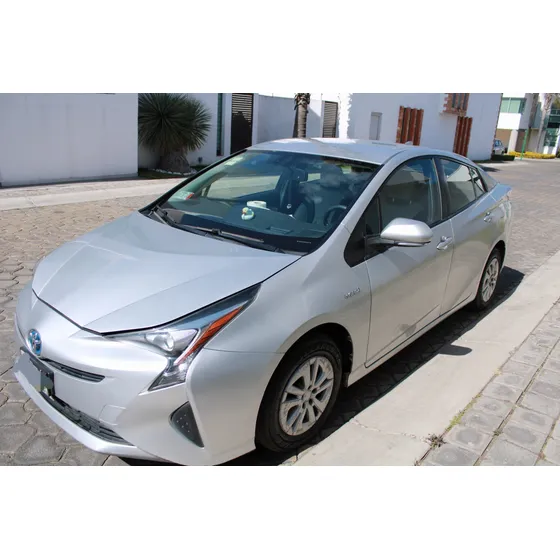 Toyota Prius 1.8 Base Cvt