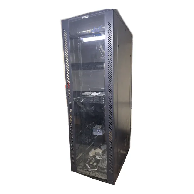 Rack De Piso Cerrado 42u Lampro Usado