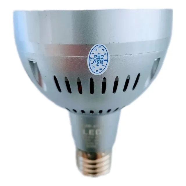 Lámpara Led Par 30 45w 90-260v E27 Luz 4,k 4,5 Lm Novalamps 