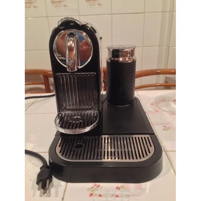 Maquina Nespresso D-120