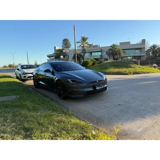 Tesla Model S Plaid 0.0 Model 3 Rwd