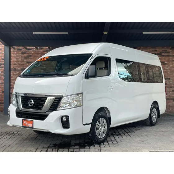 Nissan Urvan 2.5 Panel Amplia Aa Mt