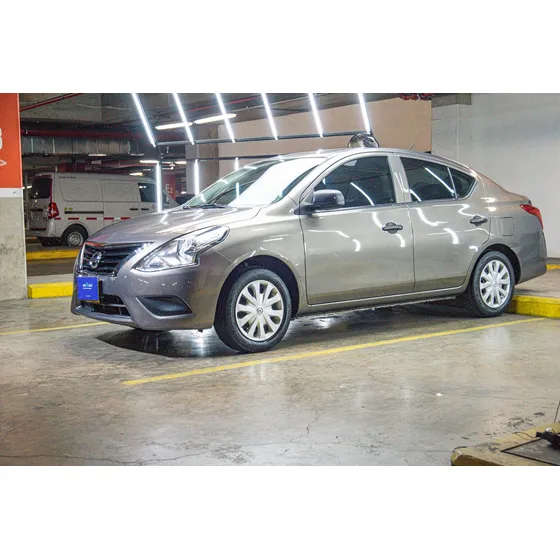 Nissan Versa 1.6 Drive