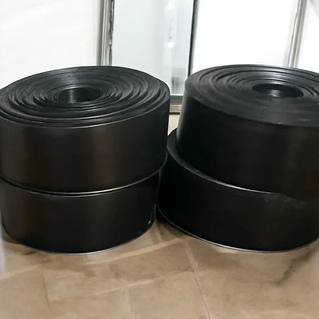 Rodapies De Vinil 25metros X 10cm  Y 8cm Negro Y Marrón