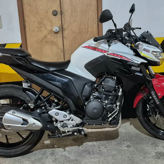 Yamaha Fz25 250 Edicion Especial De 60 Años - Modelo 2023