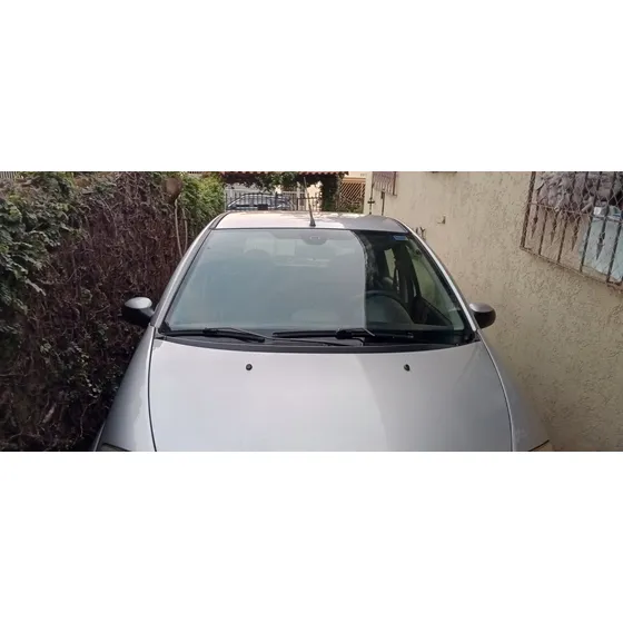 Citroën C3 1.4 8v Exclusive Flex 5p