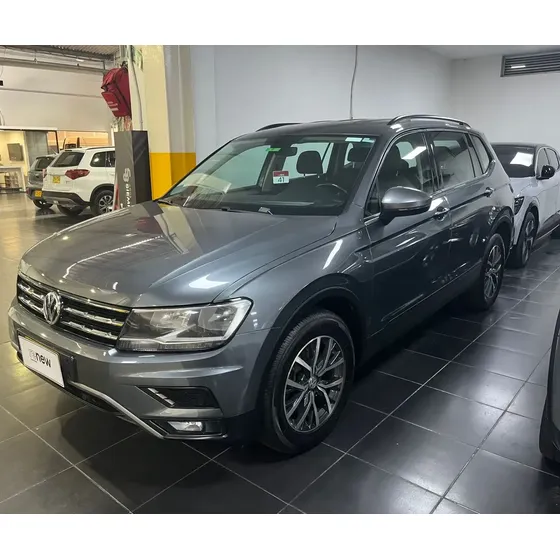 Volkswagen Tiguan Allspace 2.0 Tsi Trendline 4motion usado en Medellín
