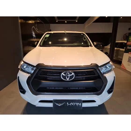 Toyota Hilux Pick-up 2.8 Cd Sr 204cv 4x4