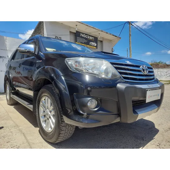 Toyota Hilux Sw4 3.0 Srv Cuero I 171cv 4x4 4at