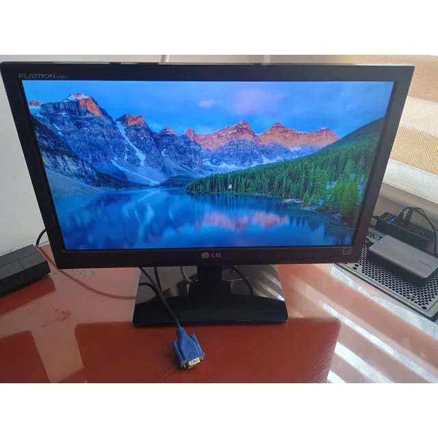 Monitor LG Flatron E1941