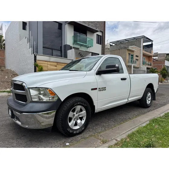 Dodge Ram 1500 3.6 St 4x2 Vg Ta