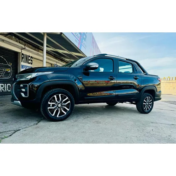 Ram 700 1.0t Laramie Cvt Turbo Fwd