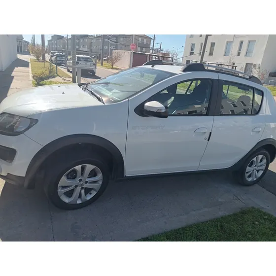 Renault Sandero Stepway 1.6 Privilege Nav 105cv
