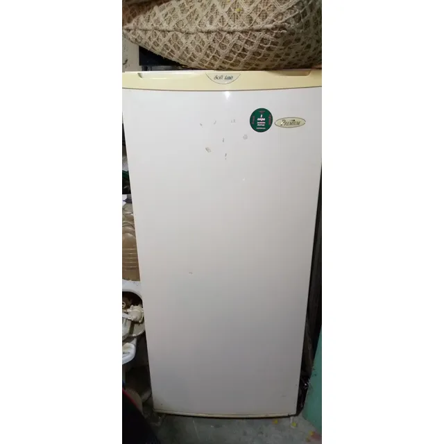 Nevera Con Escarcha Marca Premium En Perfecto Estado