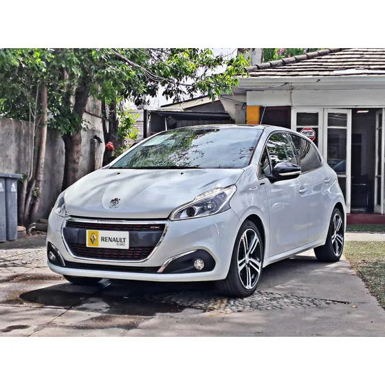 Peugeot 208 Gt Line 1.2 At