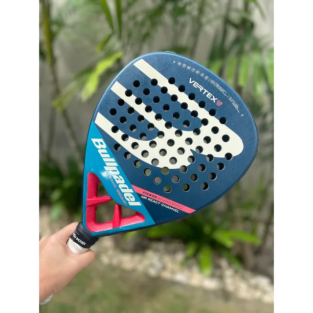 Pala De Pádel. Bullpadel Vertex 03 Delfi Brea 2023