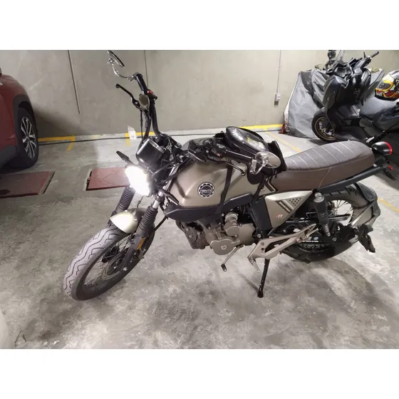 Rocketman Cafe Con Dorado 250