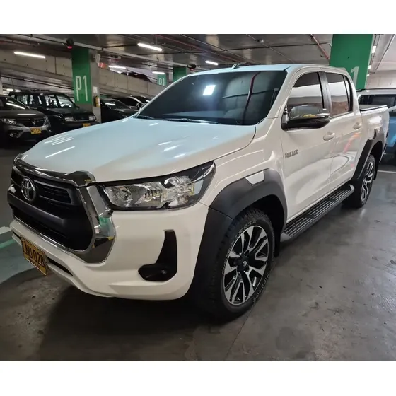 Toyota Hilux 2023 2.4 Diésel 4x4
