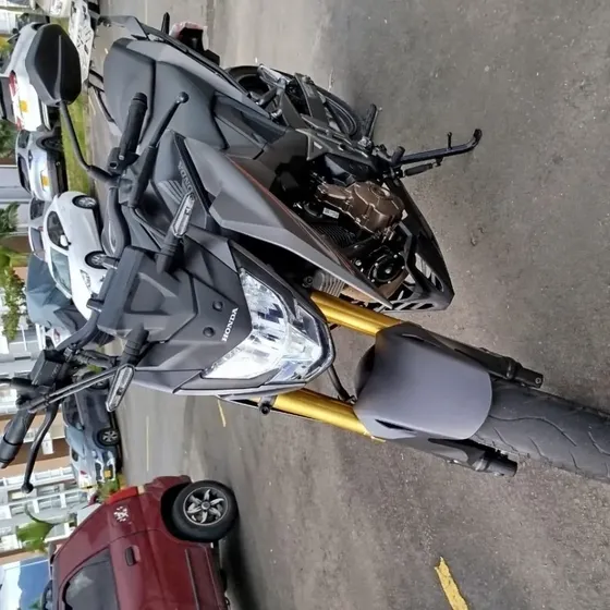 Se Vende Honda Cb 300 F Twister  
