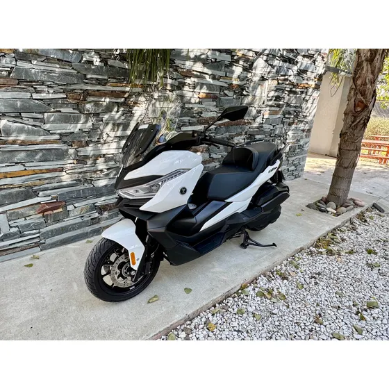 Voge Sr4 Max