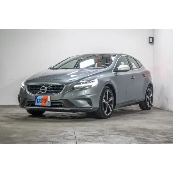 Volvo V40 2.0 T4 Drive-e R-design