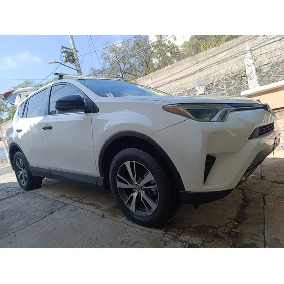 Toyota Rav4 2.5 Le At