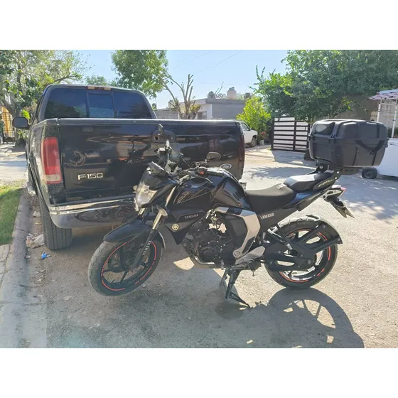 Bonita Moto Yamaha Jalando Al  Entrego Baja De Este Año