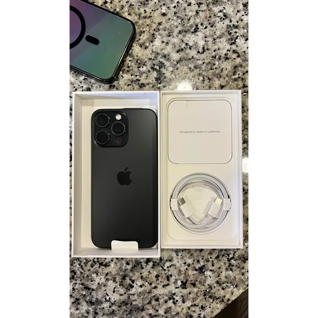 iPhone 15 Pro Max 512gb Liberado - Apple